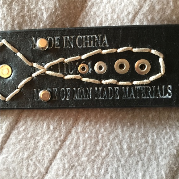 Black western belt with studs and bling 39” NEW - Picture 3 of 6